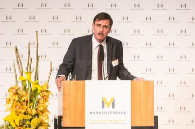 Prof. Dr. Daniel Zimmer, Direktor Center for Advanced Studies in Law and Economics, Universität Bonn; "Weniger Politik wagen!"